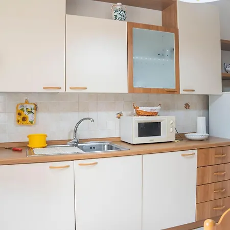 Apartment 064 - Casa A Casarza 10 Minuti Dal Mare E *